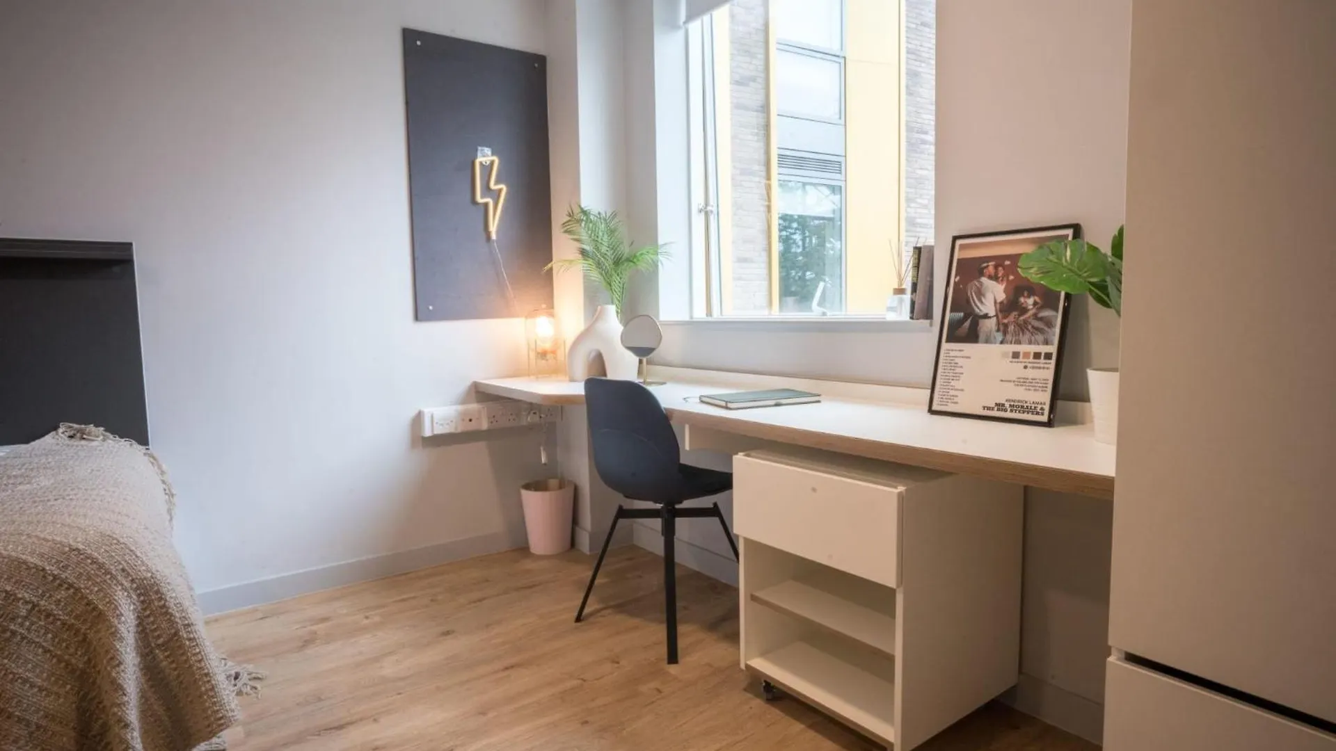 For Students Only The West Wing In Cardiff Apartment United Kingdom